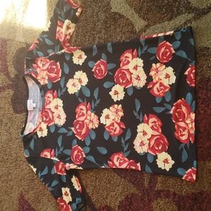 Lularoe women's medium short sleeved top